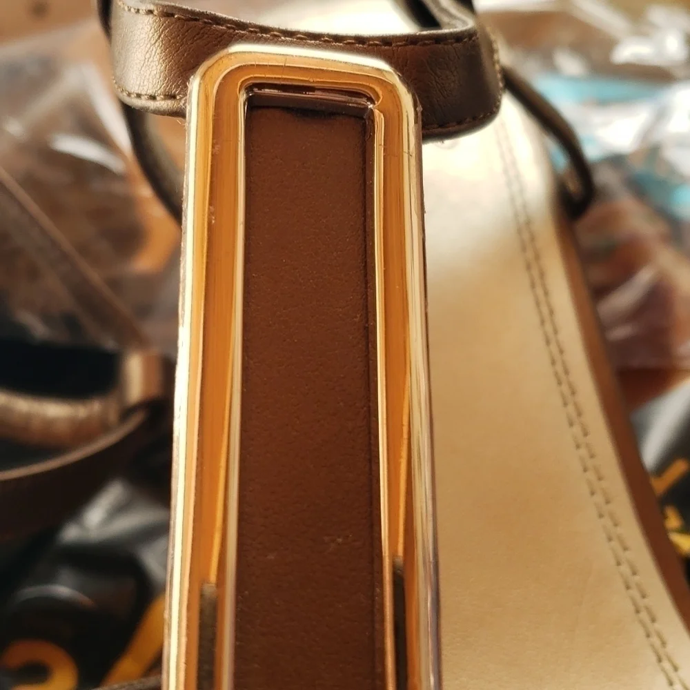 𝅺IMPO bronze women's size 8 Vicente wedge